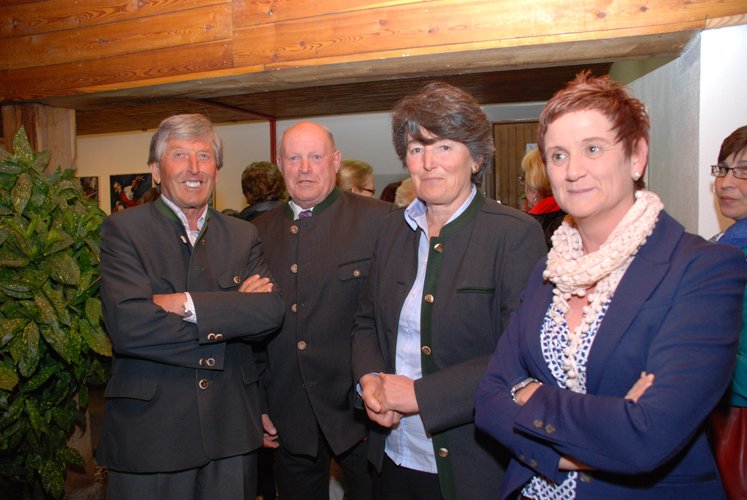 V.l.: Hans Knoll, Richard Häubler, Resi Knoll und Waltraud Seiwald.  
