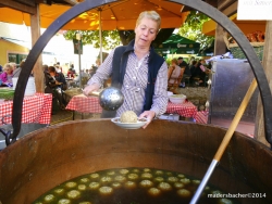 Legendäre Riesenknödel vom Kirchenwirt