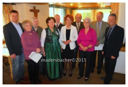 Bgm Anton Hoflacher, Rosina und Johann Geiger (Diamantene), Frieda und Ägidius Steinbacher (Goldene), Margit und Herbert Winkler (Goldene), Elisabeth und Anton Kern (Goldene), Bezirkshauptmann Dr. Christoph Platzgummer