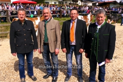 Bgm Werner Entner, RZV-Obmann ÖKR Kaspar Ehammer, VZV-Münster-Obmann Hubert Enthofer, Ehrenobmann Hubert Schrettl