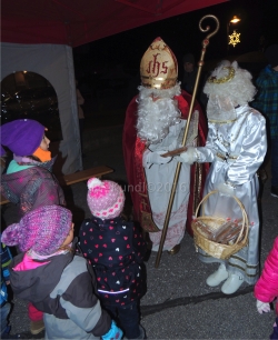 Nikolaus besucht Feuerwehr Kundl OHNE Krampus