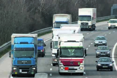 936.000 schwere LKW passierten im ersten Halbjahr 2014 den Brennerpass.