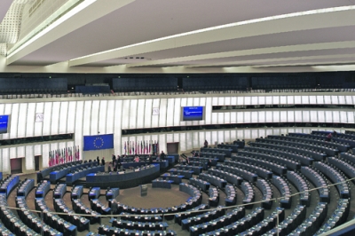 Im Plenarsaal des Europäischen Parlaments sitzen 751 Abgeordnete. 