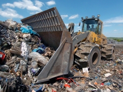Von Müll-Deponien auf der ganzen Welt trägt der Wind das Mikro-Plastik bis in die entlegensten Gebiete...