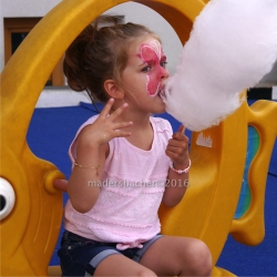 Zuckerwatte &amp; Popcorn beim Kinderspielefest in Reith