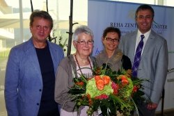 BM Werner Entner, Künstlerin Erna Paschinger, Laudatorin Dr. Michaela Stampfer, Ärztl. Leiter REHA Münster Dr. Christian Brenneis