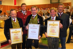 Manfred Stöger (40 Jahre), Bez-Obm Otto Hauser, Martin Unterrader (30 Jahre), Bernhard Rendl (40 Jahre), Bgm Ing. Rudolf Puecher