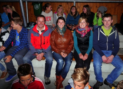 Von rechts: Patrick Ruprechter (Obmann Breitenbacher Landjugend), Barbara Mantinger (Ortsleiterin Breitenbacher Landjugend), Sonja Gschwentner (Junge Breitenbacher), Adi Moser (Junge Breitenbacher)