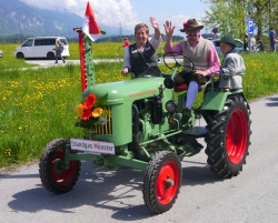 Einer von 130 Oldtimer-Traktoren