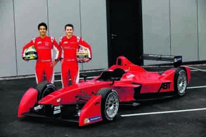 Das Formel-E-Fahrerteam von ABT Sportsline mit WM Leader Lucas di Grassi und Daniel Abt.