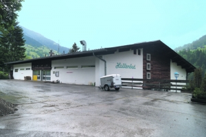 Die Firma Schletterer hat in Alpbach am Standort Hallenbad ein Gesundheits-Hotel geplant, doch um das Projekt ist es ruhig geworden.