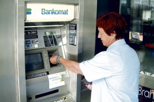 „Skimming“-Betrüger finden immer neue Mittel, um an die Bankdaten ihrer Opfer ranzukommen.    