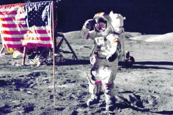 Betrat Armstrong (Bild) am 21. Juli 1969 den Mond oder waren die Saturn-Raketen unbemannt? 