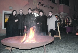 Sonja Altenburger (Verein KuWiFö), Friedrich Anrain (Direktor Sparkasse Rattenberg), Bgm. Bernhard Freiberger, Josef Fürst (Obmann KuWiFö) und Susanne D. Gregori (Obmann-Stv. KuWiFö)